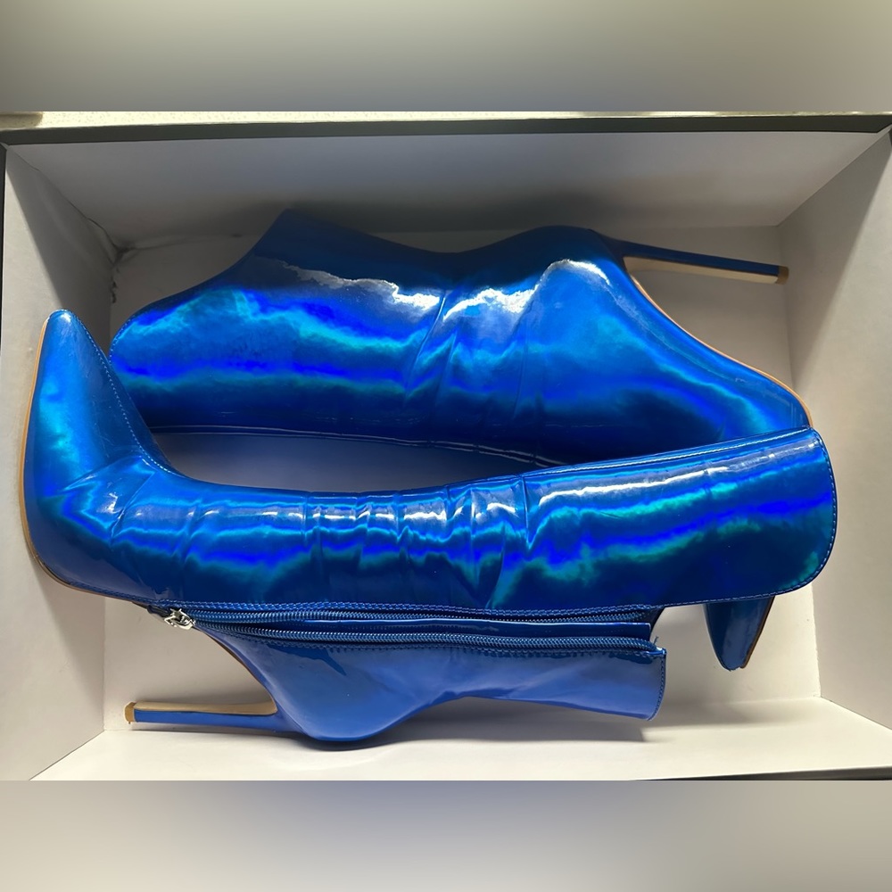 Azalea Wang Healed Boots Halo Blue woth Zipper stylish, and fashionable